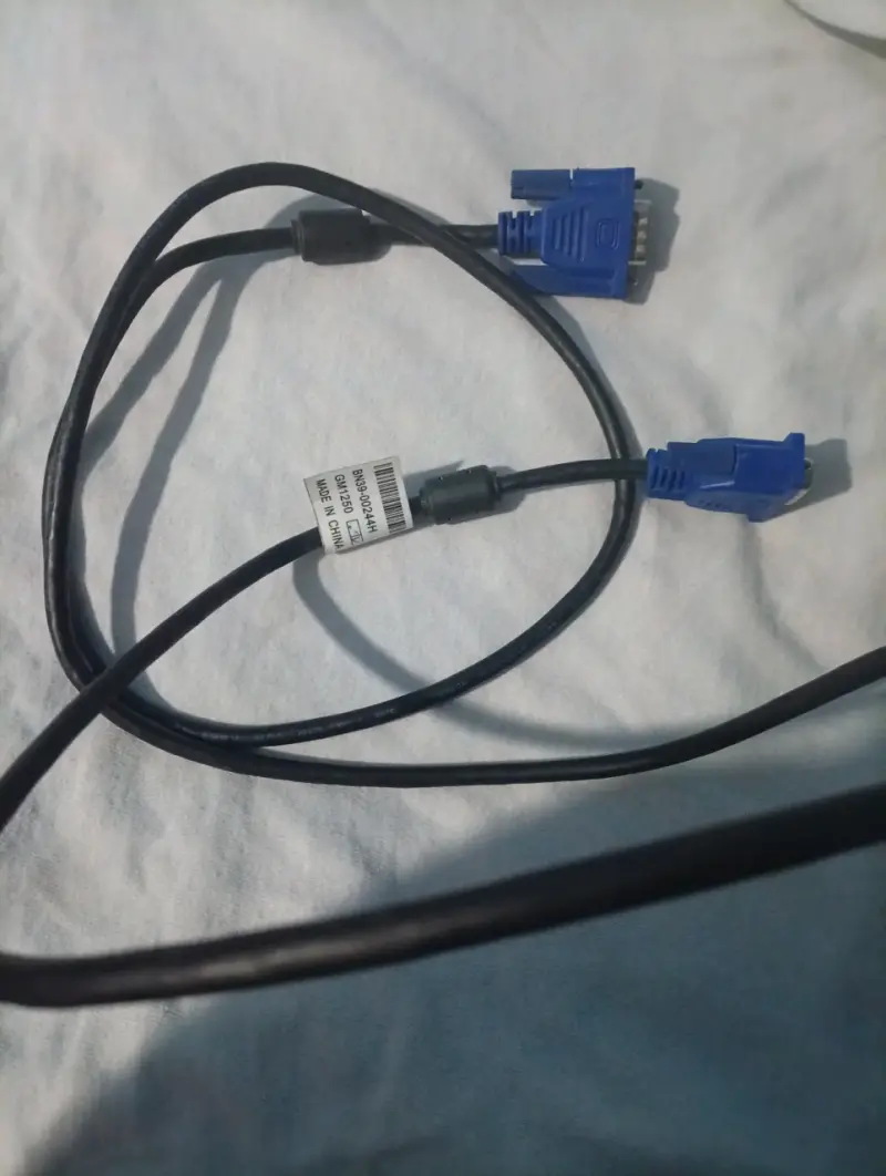 Adaptador HDMI a VGA Philco con cable - 3