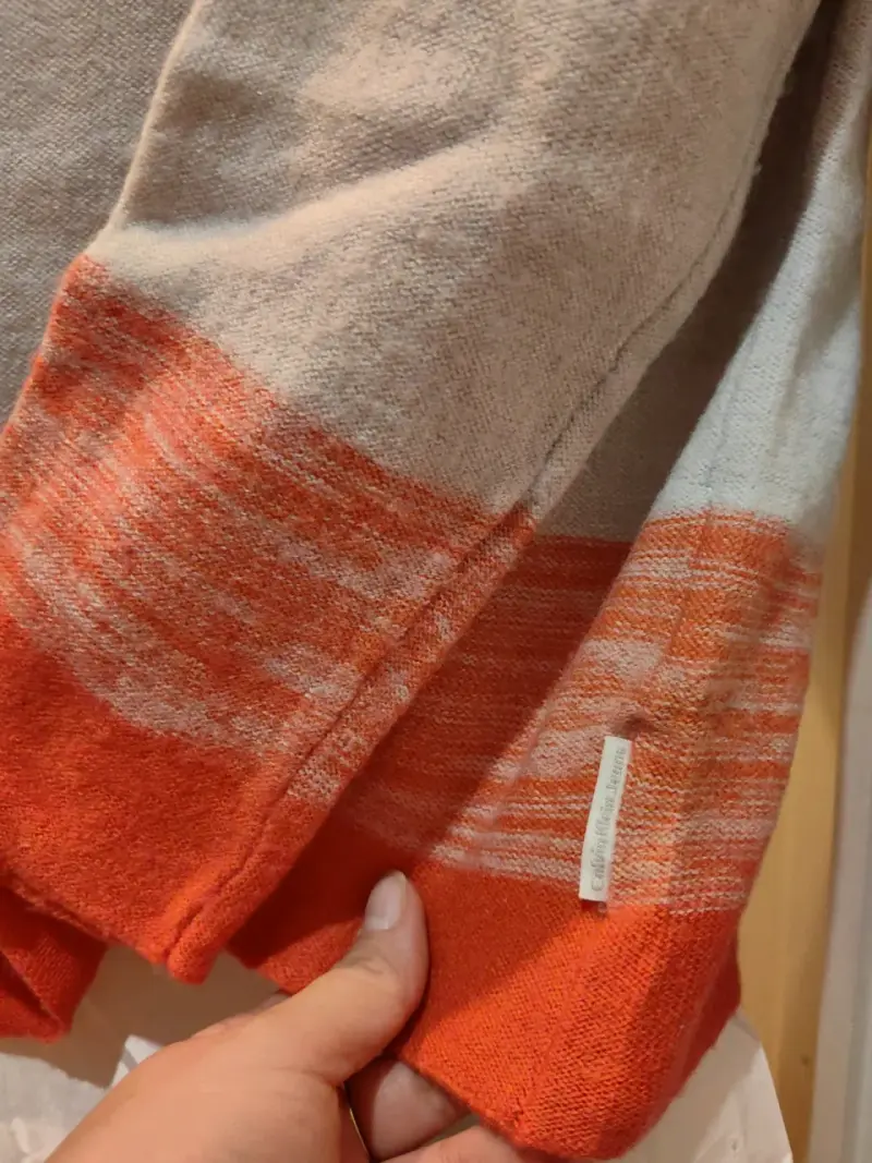 Suéter de lana Calvin Klein Jeans naranja y beige - 2