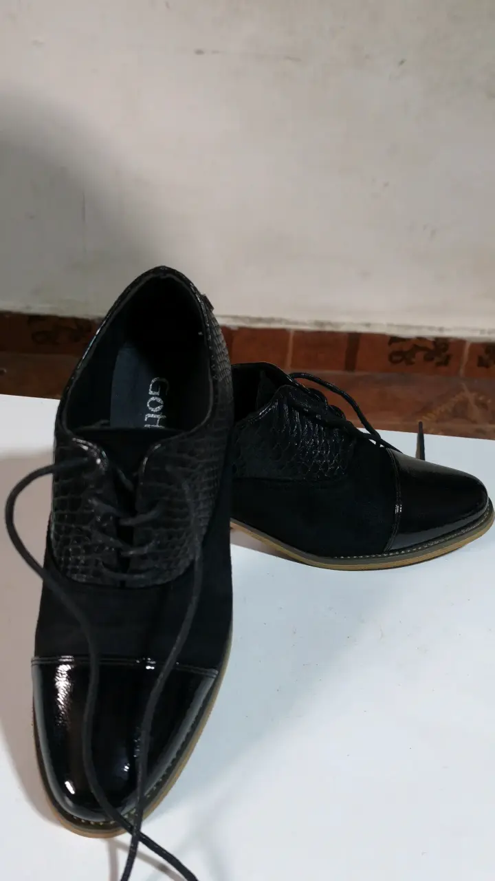 Zapatos de cuero y charol - 1