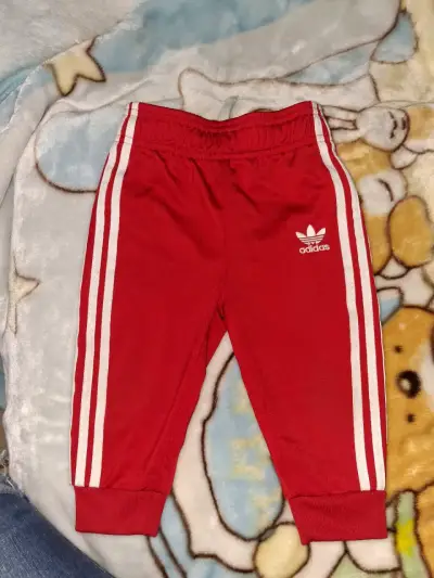 Conjunto deportivo infantil rojo Adidas - miniatura 4
