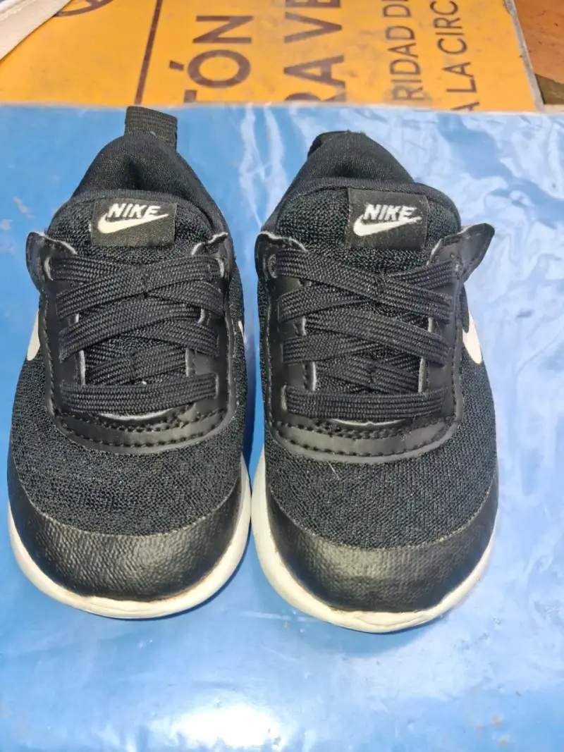 Zapatillas deportivas negras para niños Nike - 3