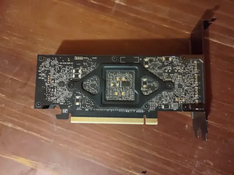 Tarjeta gráfica NVIDIA QUADRO RTX A2000 6GB GDDR6 - 1