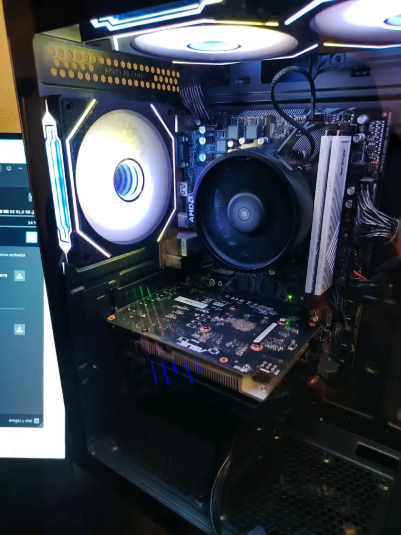 PC Gamer con Iluminación RGB y Componentes ASUS - 6