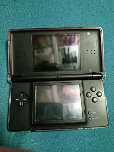Nintendo DS Lite roja - miniatura 1