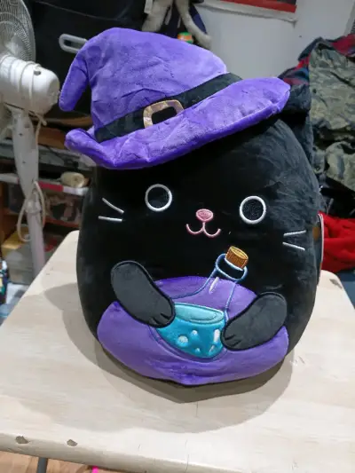 Peluche Squishmallows Gato Bruja Halloween - miniatura 2