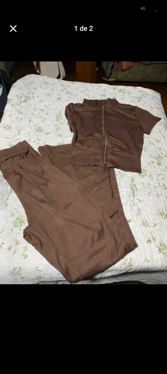 Conjunto deportivo marrón con cierre - 2