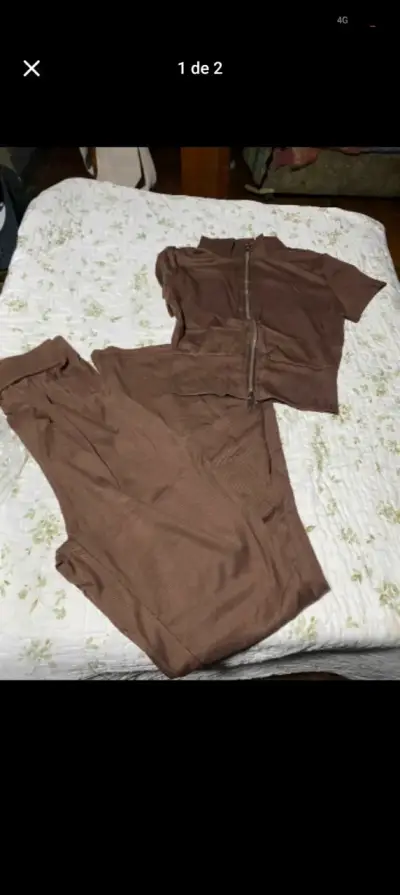 Conjunto deportivo marrón con cierre - miniatura 2