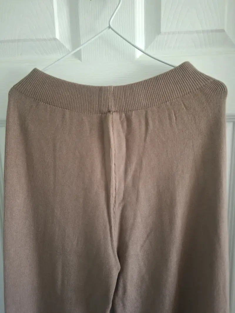 Pantalones de punto beige para mujer - 4