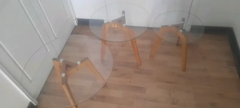 Juego de mesas de vidrio y madera modernas - 2