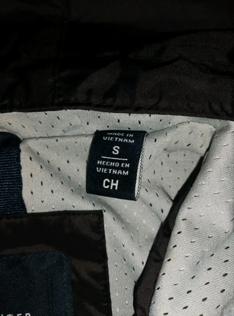 Chaqueta impermeable Tommy Hilfiger negra - 3