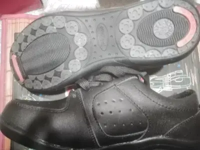 Zapatos escolares negros ToeZone para niños - miniatura 2