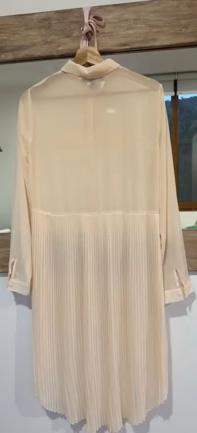 Blusa larga beige transparente - miniatura 4