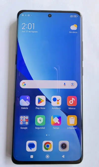 Xiaomi 12 (256GB) .  carga rápida . caja original - miniatura 1