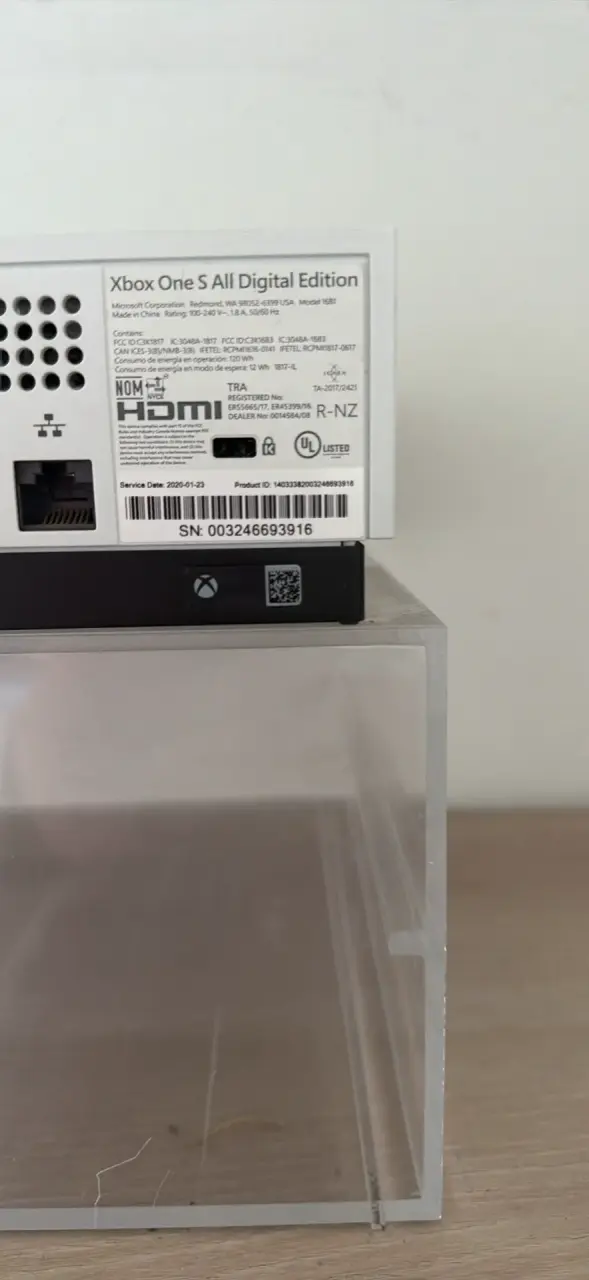 Consola Xbox One S All Digital Edition - 3