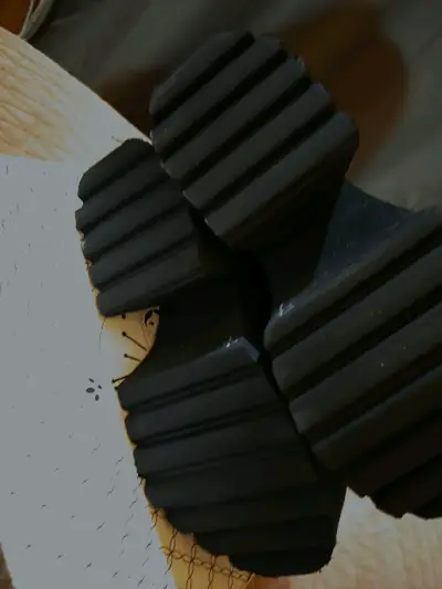 Botines de plataforma negros con cierre - miniatura 3