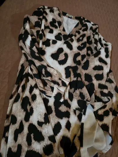 Vestido estampado animal print para mujer - miniatura 1
