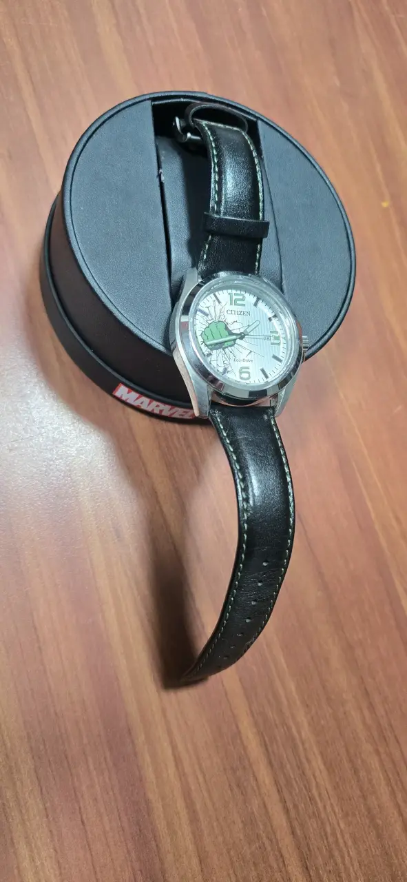 Reloj Citizen Marvel edición especial - 5