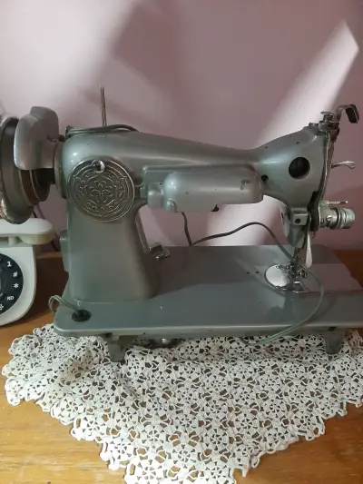 Máquina de Coser Remington Vintage Gris - miniatura 1