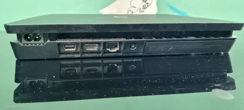 Consola PlayStation 4 con dos controles - 2