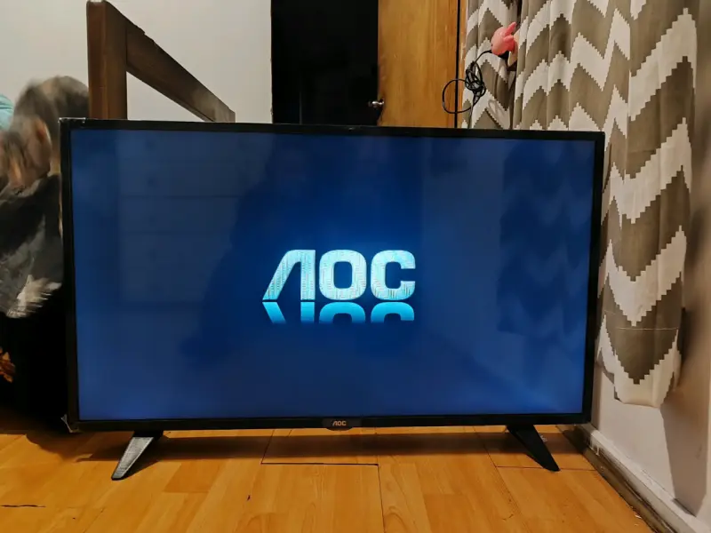 Televisor LED AOC 40 pulgadas en buen estado - 1