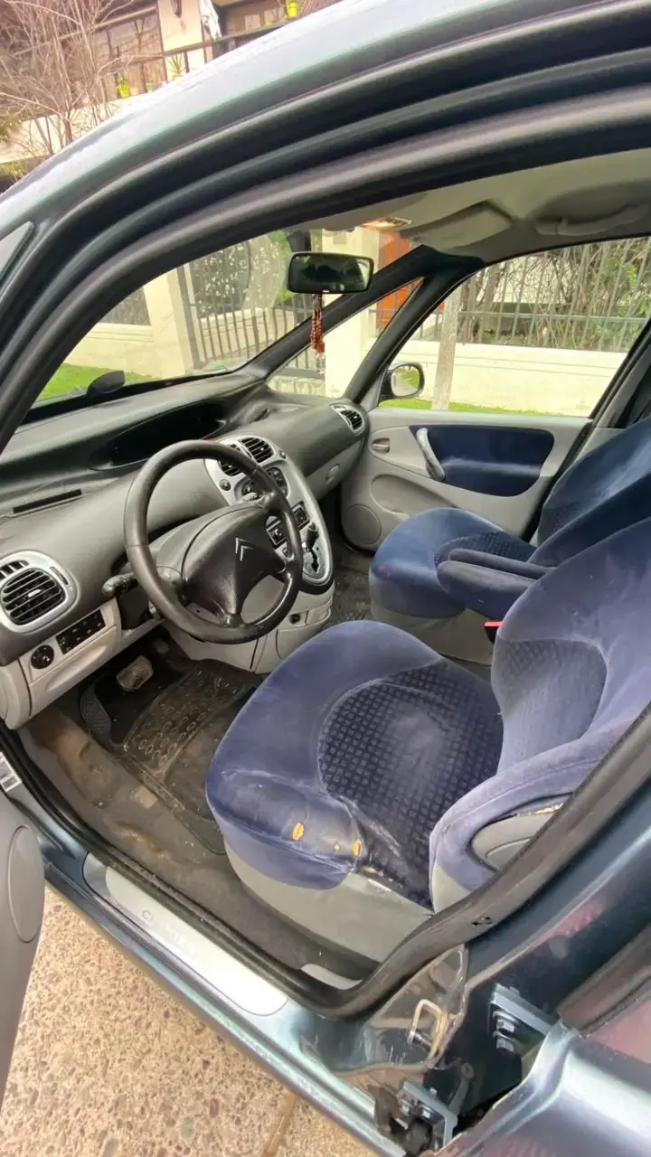 Citroën Xsara Picasso 2006 en buen estado - 6
