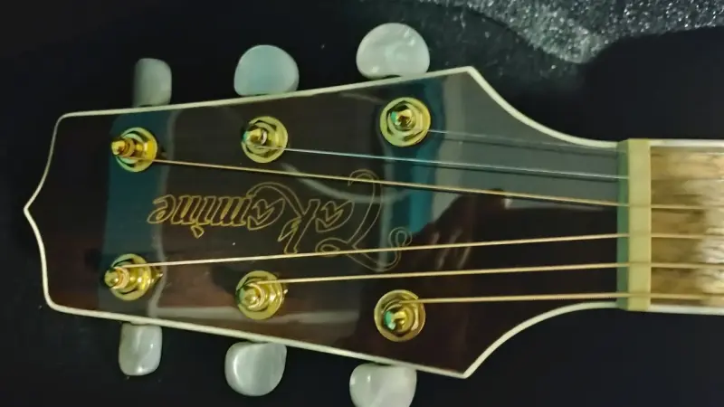 Guitarra electroacústica Takamine GJ72CE con es - 3