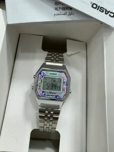 Reloj Casio Vintage Digital con Flores - miniatura 2