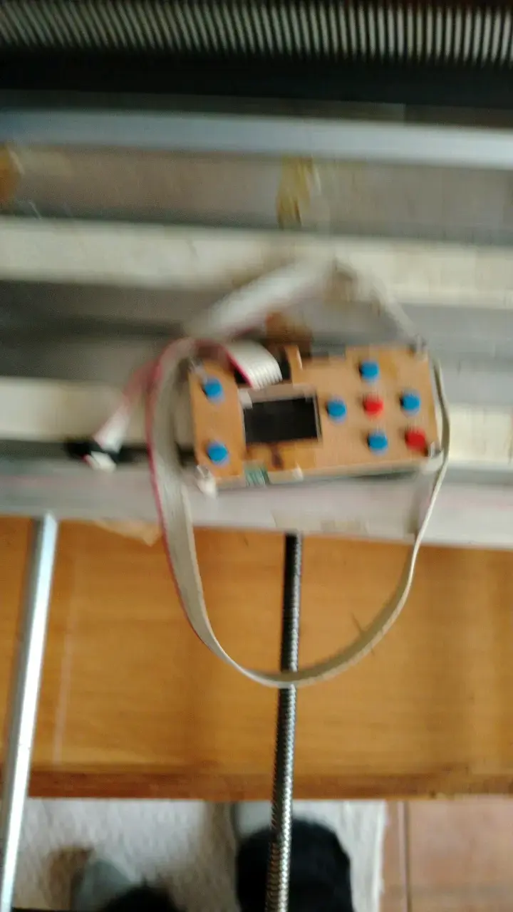 Máquina CNC de grabado láser compacta - 4