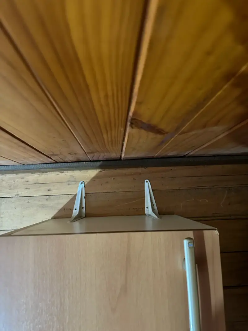 Armario de Madera con Puerta y Estante - 3