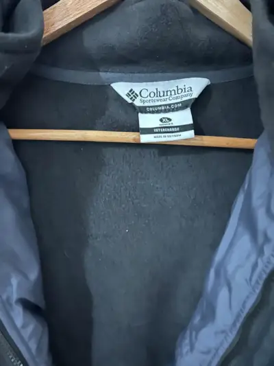 Chaqueta impermeable Columbia negra y blanca - miniatura 6