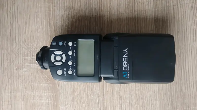 Flash Yongnuo Speedlite YN560 IV con estuche - 2