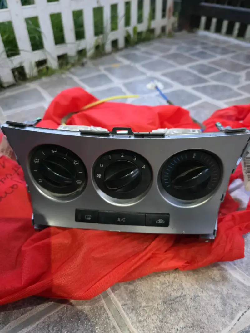 Controles de aire acondicionado para Mazda - 1