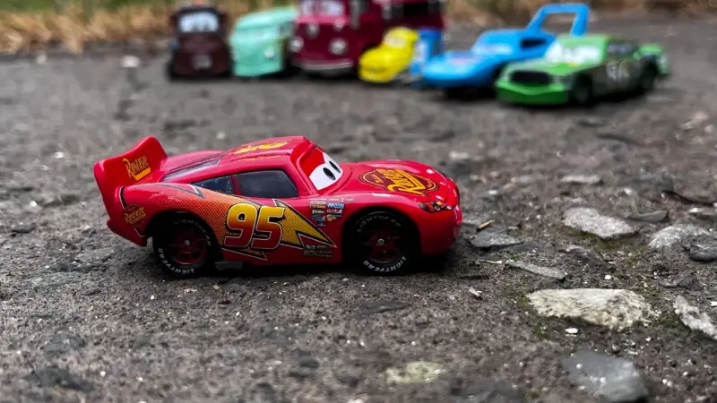 Figura Cars Rayo McQueen - 3