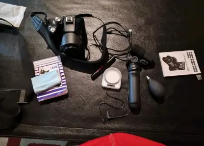 Cámara digital con accesorios y estuche S210 - miniatura 4