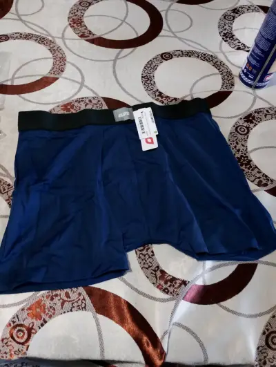 Calzón negro de encaje para mujer - miniatura 2
