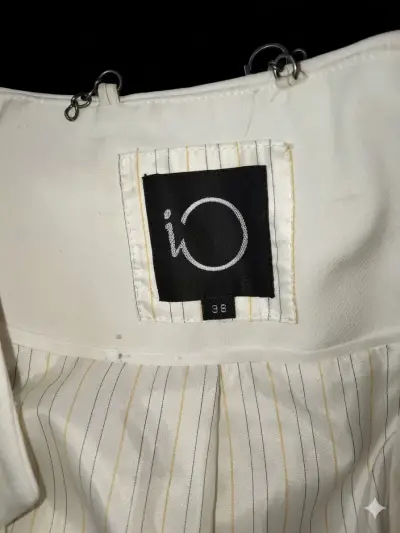Blazer blanco elegante para mujer talla 38 - miniatura 1
