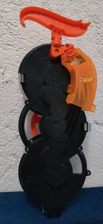 Pista de autos Hot Wheels con lanzador - miniatura 1