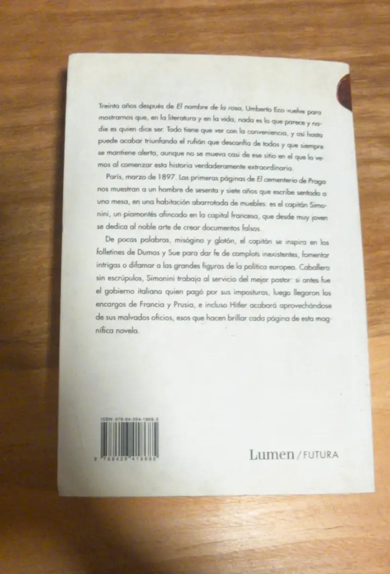 Libro El Cementerio de Praga de Umberto Eco - 2