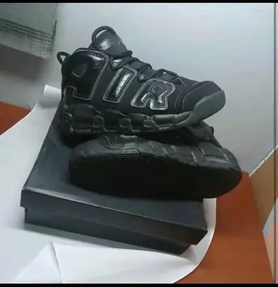 Zapatillas deportivas negras - miniatura 1