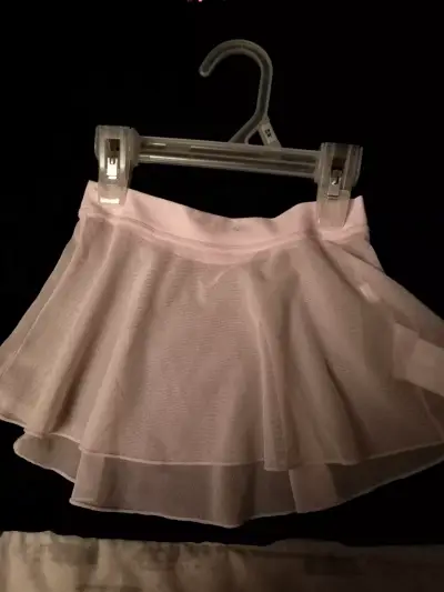 Conjunto de ballet para niña con falda y body - miniatura 1