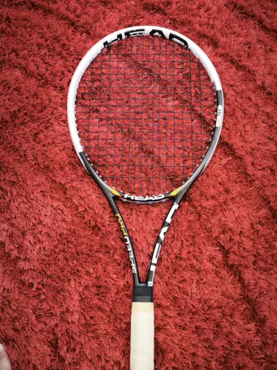 Raqueta de tenis Head Speed Pro en buen estado - miniatura 1