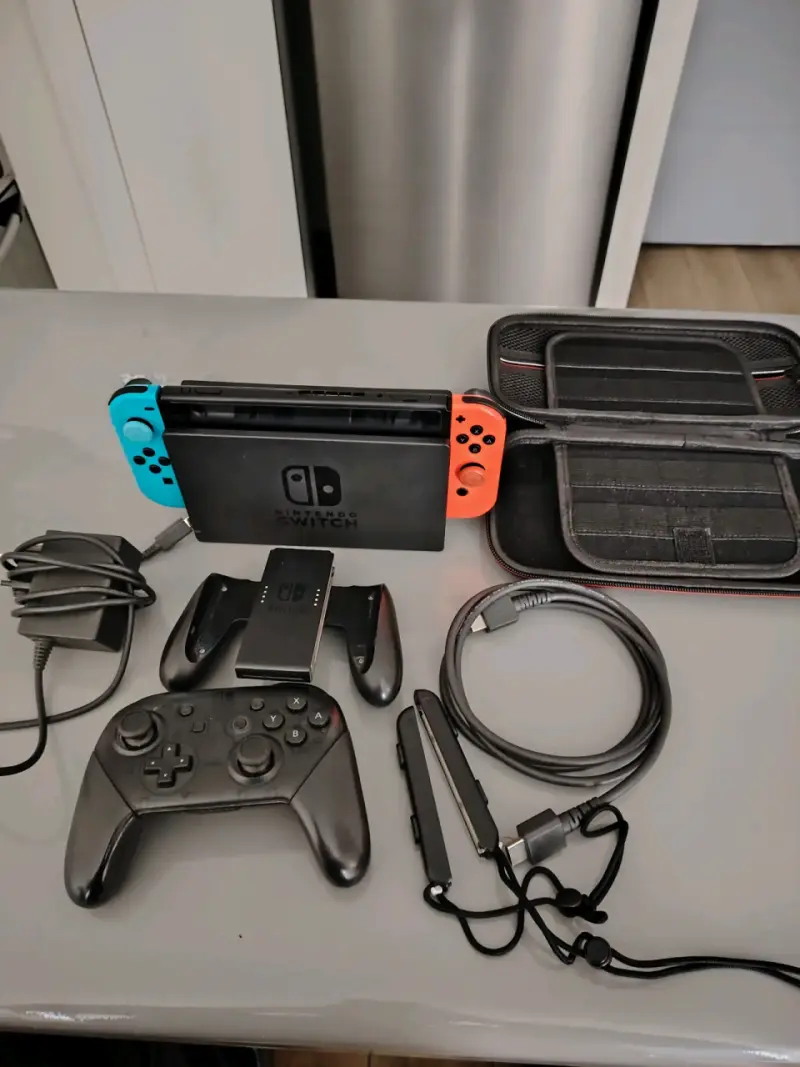 Nintendo Switch con accesorios y juegos - 2