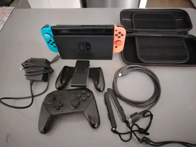 Nintendo Switch con accesorios y juegos - miniatura 3