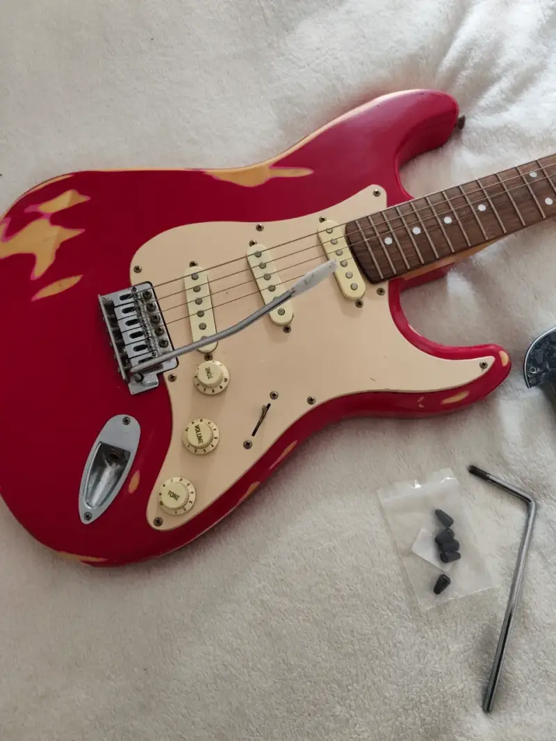 Squire Strat by Fender 1997 - 3