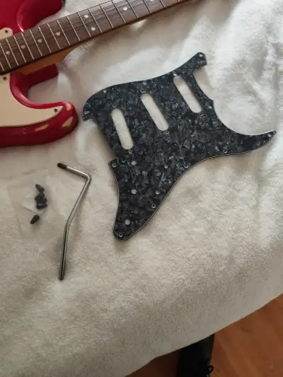 Squire Strat by Fender 1997 - miniatura 5