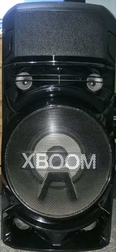 Parlante LG XBOOM RNS con Bluetooth - miniatura 1