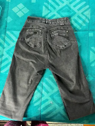 Jeans Mohicano talla 44. - miniatura 2