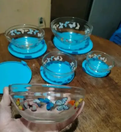 Set de bowls de vidrio con tapas azules - miniatura 1