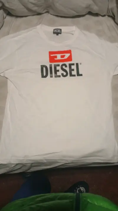 Polera blanca Diesel con logo - miniatura 1