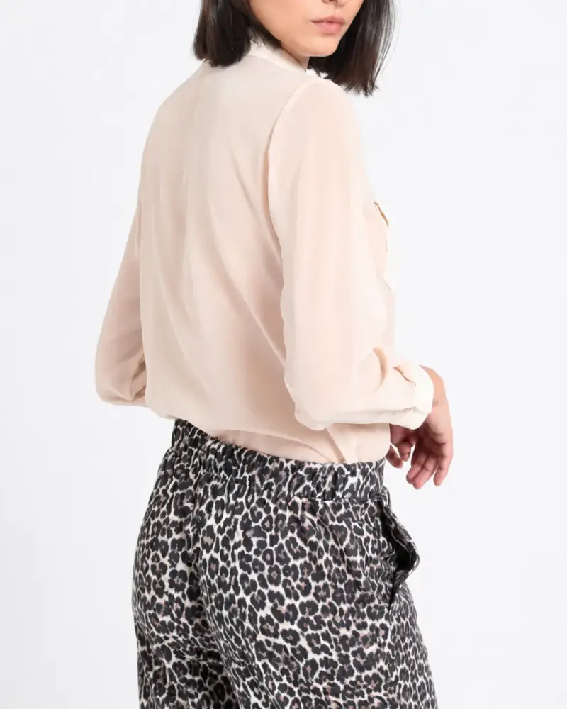 Blusa Transparente Beige con Bolsillos marca Liolá - 3